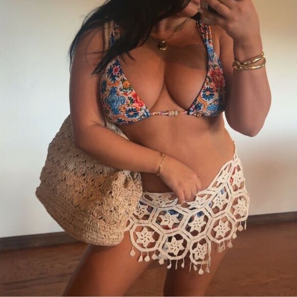 Crochet mini skirt cover up - Picture 3 of 8